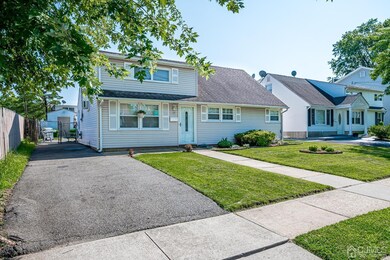 29 Birch St, Carteret, NJ 07008 - photo 2