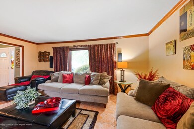 2 Sutton Ct Matawan NJ 07747-large-009-0
