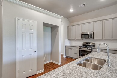 1139 Tomball Downs Dr, Tomball, TX 77375 - photo 7