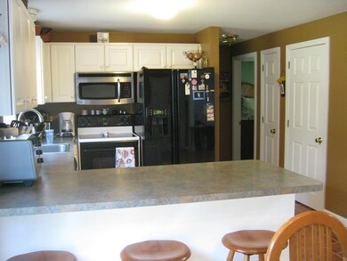 42 Winter Cir, Rockland, MA 02370 - photo 4