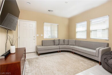 LIVING ROOM!