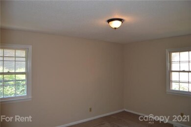 221 Kelly St, Statesville, NC 28677 - photo 7