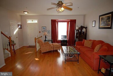 13034 Woodcutter Cir, Germantown, MD 20876 - photo 6