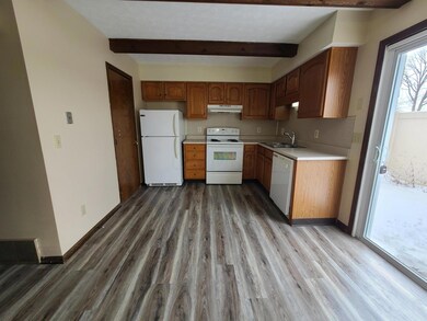 5060 Godown Rd unit E, Columbus, OH 43220 - photo 7