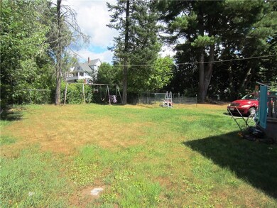 21 Boyd St, Sanford, ME 04073 - photo 2