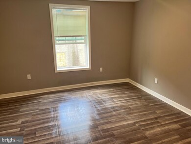 608 S 5th St unit 2, Camden, NJ 08103 - photo 7