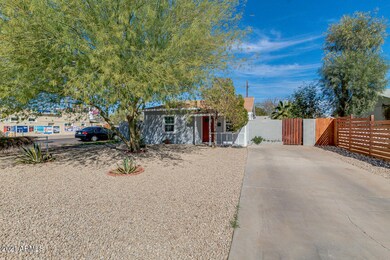 2102 E Yale St, Phoenix, AZ 85006 - photo 3