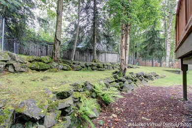 5330 E 42nd Ave, Anchorage, AK 99508 - photo 4