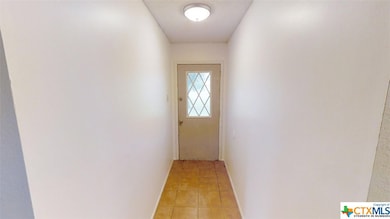 820 W 3rd St, Eddy, TX 76524 - photo 4