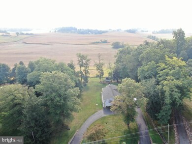 1910 Springview Dr, Chambersburg, PA 17202 - photo 5