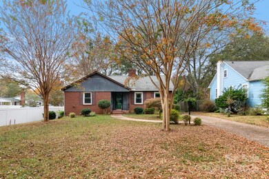 107 N Thompson St, Shelby, NC 28150 - photo 5