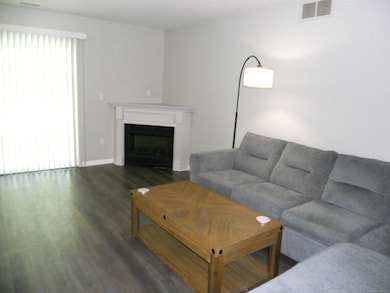 21015 Cooper Dr unit 28, Macomb, MI 48044 - photo 6