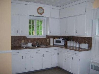 15 N Prospect St, Orange, MA 01364 - photo 4