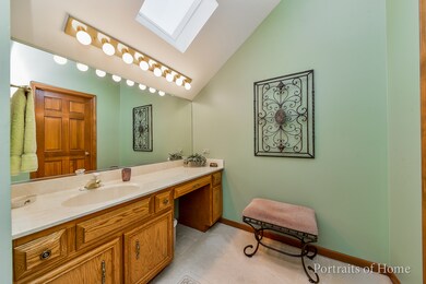 845 Cardiff Rd, Naperville, IL 60565 - photo 3