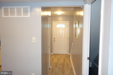 48 Wyegate Ct, Owings Mills, MD 21117 - photo 2