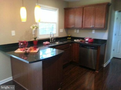 2419 Kinderbrook Ln, Bowie, MD 20715 - photo 7