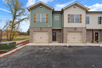 721 Unit 201 Plano Rd, Bowling Green, KY 42104 - photo 2