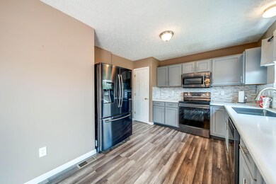 3199 Andy Terrace, Columbus, OH 43223 - photo 6