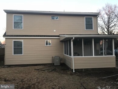 213 Patricia Ln, Runnemede, NJ 08078 - photo 2