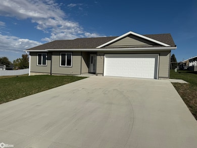 629 Meadow Ln, Carroll, IA 51401 - photo 2