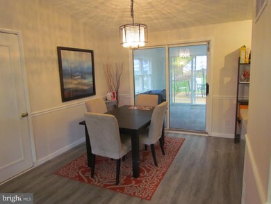 8768 Cold Plain Ct, Springfield, VA 22153 - photo 6