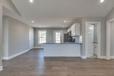 221 Graham Way, Shelbyville, TN 37160 - photo 2