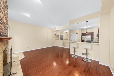479 N Addison Ave unit B3, Elmhurst, IL 60126 - photo 4