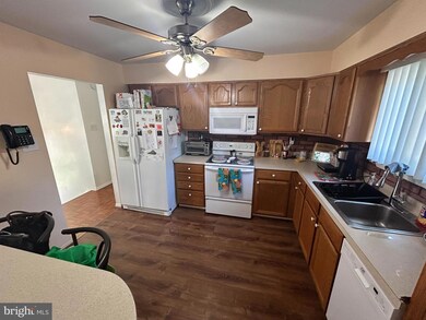 606 Katherine Rd, Browns Mills, NJ 08015 - photo 5