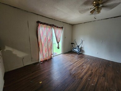 2010 Avalon Ave, Albany, GA 31707 - photo 3