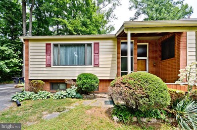 16400 Cambridge Ct, Bowie, MD 20715 - photo 3