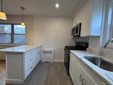 Laurelton Gardens unit Lower, Rosedale, NY 11422 - photo 6