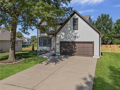 1508 Bridlewood Ln, Raymore, MO 64083 - photo 5