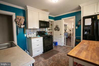 118 E Avon Rd, Brookhaven, PA 19015 - photo 7