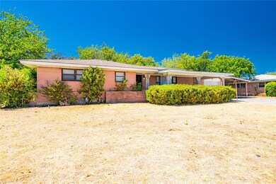 1201 N Church St, Decatur, TX 76234 - photo 3