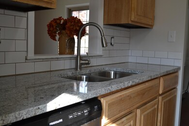 5902 Bucks Ln, Louisville, KY 40291 - photo 7