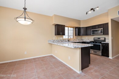 Kitchen_Dining Area