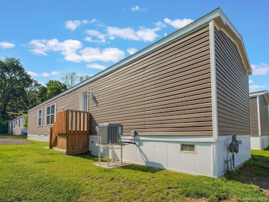 13 Windward Way, Stony Point, NY 10980 - photo 2