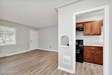 218 Waggoner Blvd, Toledo, OH 43612 - photo 7