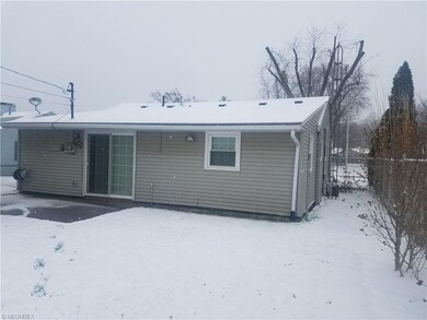 4208 Riverview Ln, Lorain, OH 44055 - photo 6