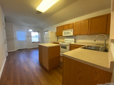 11102 Catchfly Field, Helotes, TX 78023 - photo 7