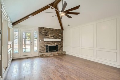 701 Sugar Tree Ct, Bedford, TX 76021 - photo 5