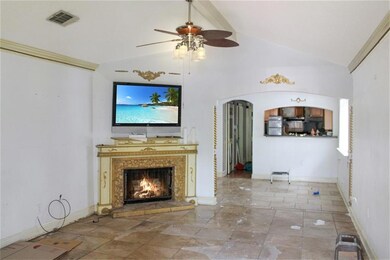 4417 Duplessis St, New Orleans, LA 70122 - photo 2