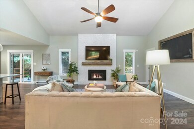 64 Ballantree Dr, Asheville, NC 28803 - photo 5