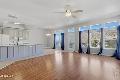 4717 Excalibur Dr unit B, El Paso, TX 79902 - photo 4