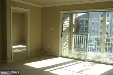 1061 Gardenview Loop unit 201, Woodbridge, VA 22191 - photo 7
