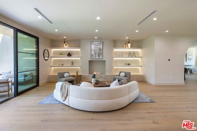 16643 Addison St, Encino, CA 91436 - photo 2