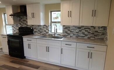 301 & 807 Sherwood Forest, Diboll, TX 75941 - photo 6