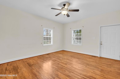 1941 Hudson Dr, Wilmington, NC 28403 - photo 5