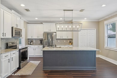 Kitchen with Island