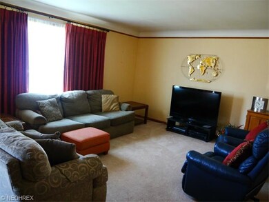 NEWLY PAINTED, CARPETED AND NICE WINDOW TREATMENTS